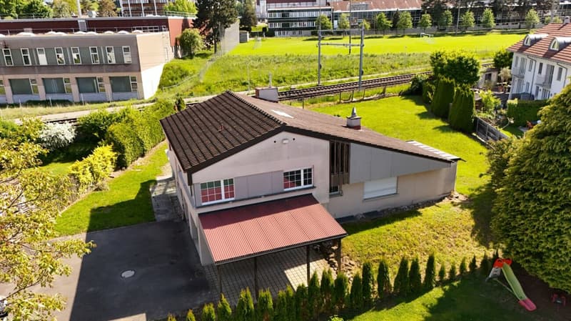 5.5 Room House with Potential (2)