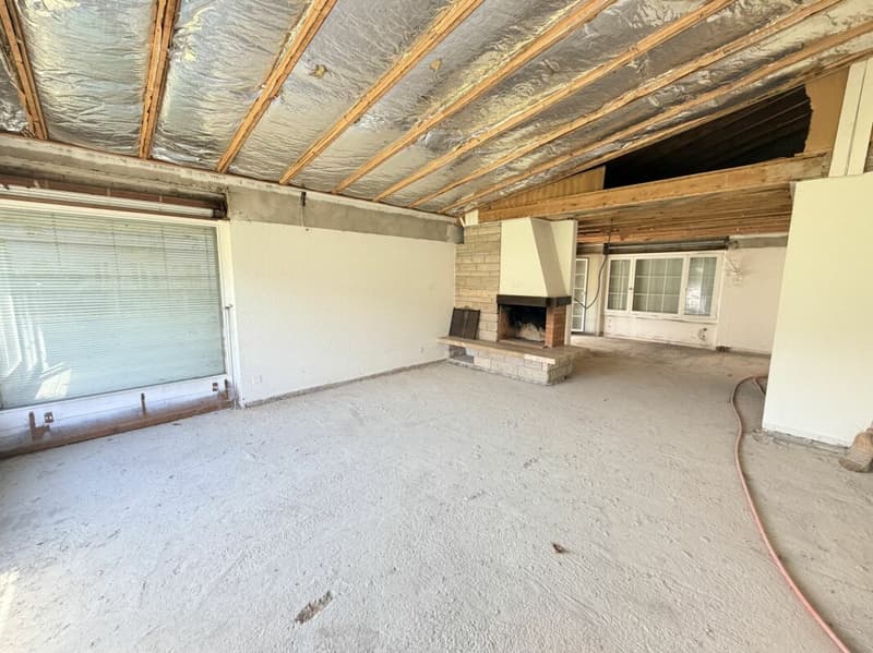 5.5 Room House with Potential (15)