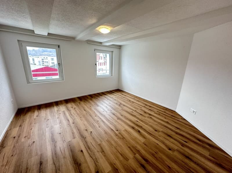 2.5 Zimmer Wohnung (3)