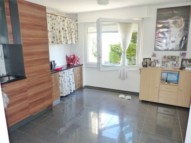 Tolle 3.5 Zimmer Gartenwohnung (5)