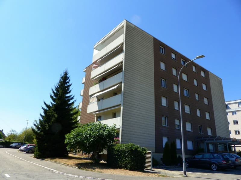 Tolle 3.5 Zimmer Gartenwohnung (1)