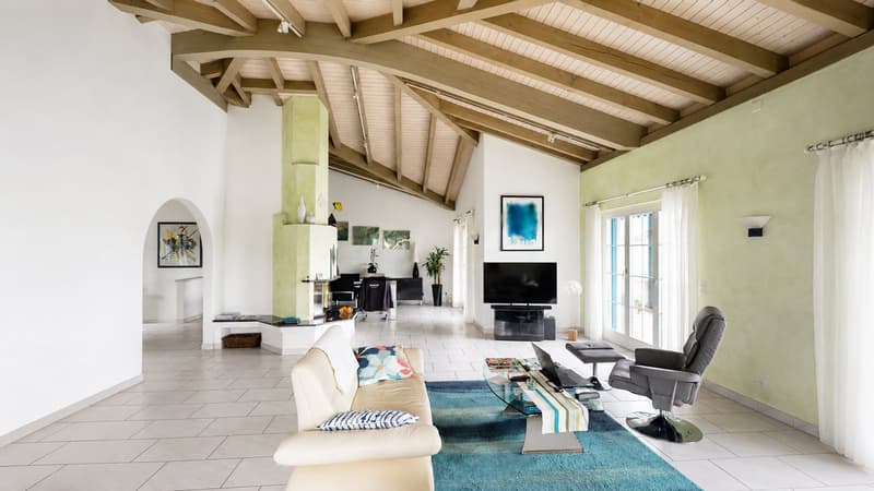 Detached family house with charm, far-reaching views and dreamy evening sun (1)