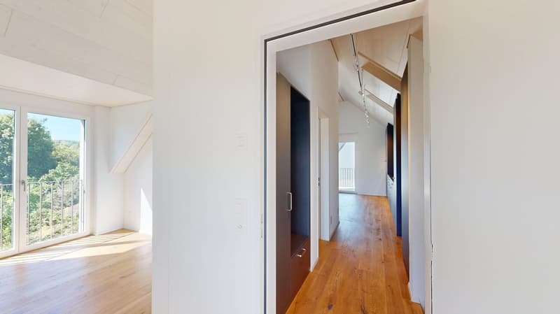 Erstvermietung 2.5 Zimmer-Dachwohnung ca. 65 m2 in 2-Familienhaus (4)