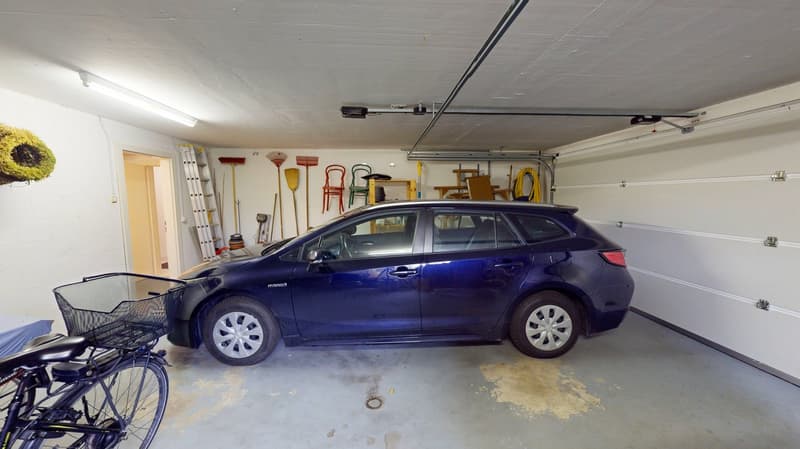 Doppelgarage mit direktem Hauszugang