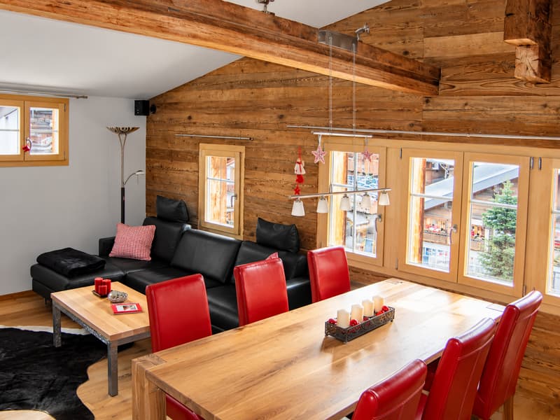 Zermatt pur! Stilvolle 3.5-Zimmer-Ferienwohnung mit Matterhornblick – mitten im Dorf (2)