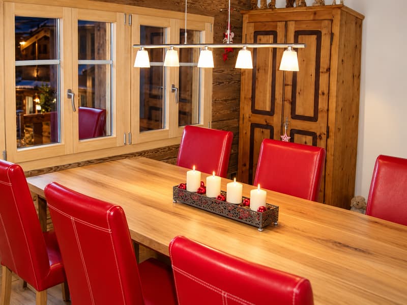 Zermatt pur! Stilvolle 3.5-Zimmer-Ferienwohnung mit Matterhornblick – mitten im Dorf (8)