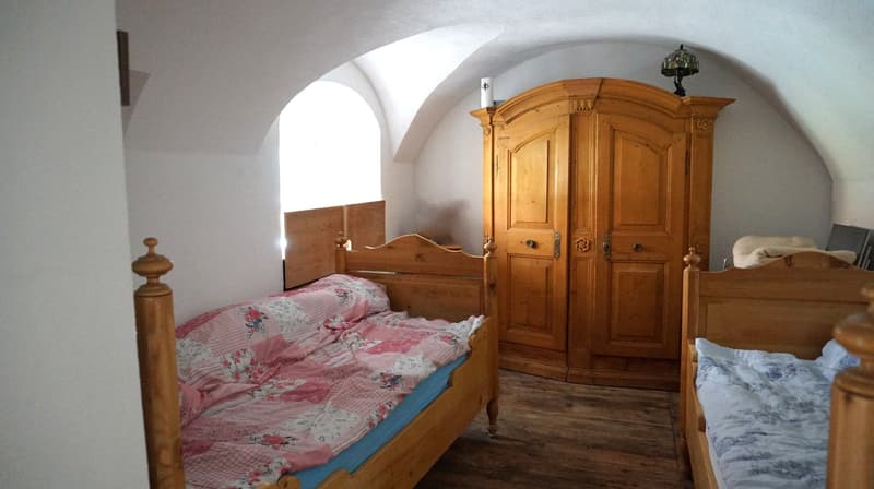 Felsberg - Casa unifamiliare 4,5 locali con estensione di fienile e prato separato (3)