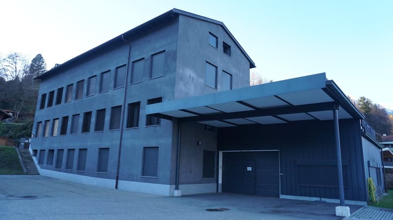 Summaprada - Casa multifamiliare con 11 appartamenti e magazzino (5)
