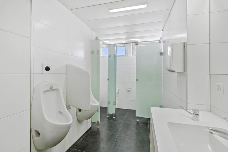 Praktisches Kleinbüro am Bahnhof Glattbrugg (9)