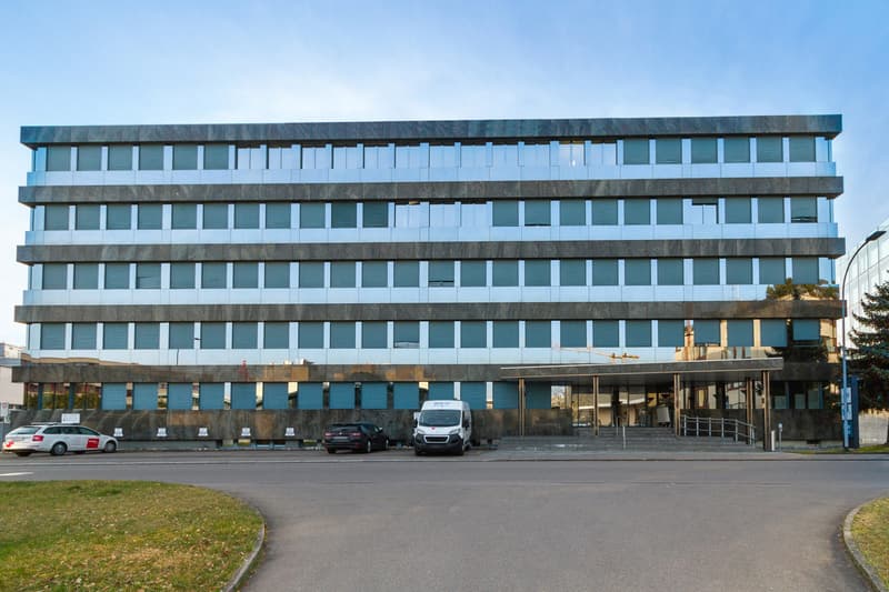 Moderne Büroflächen nahe Bahnhof Glattbrugg (1)