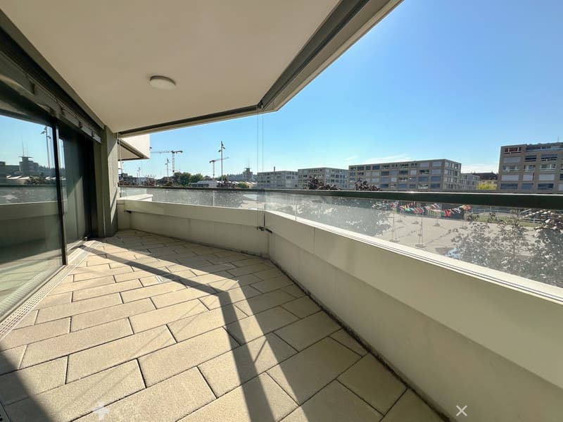 An der Esplanade: Bürofläche mit Balkon und Ausblick (7)