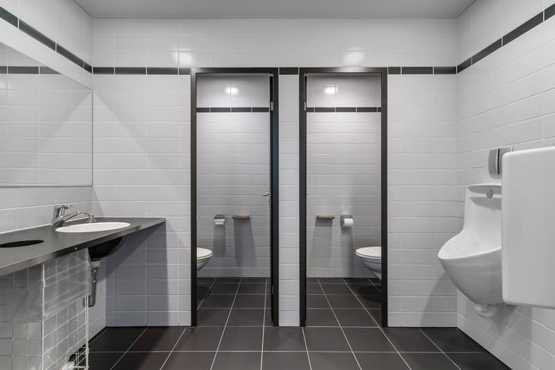 Espace de bureau dans un bâtiment unique directement à la gare de Glattbrugg (11)