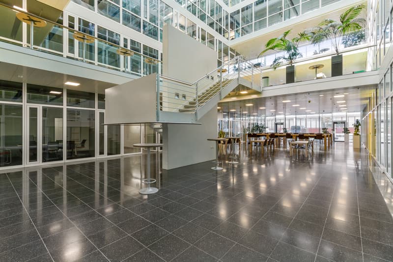 Nachhaltige Büroflächen nahe Flughafen Zürich (9)