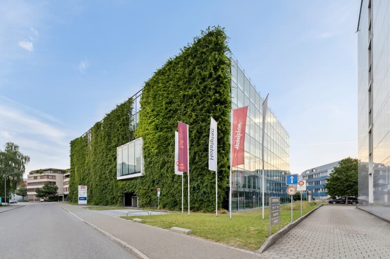 Raum für Grosses - über 7'000 m² Bürofläche nahe Flughafen Zürich (1)