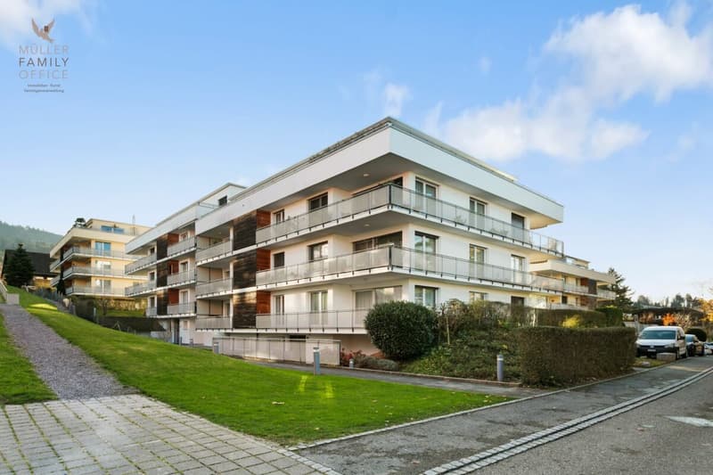Élégance calme avec vue - Appartement en attique de 5 1/2 pièces avec vue sur le lac de Constance (3)