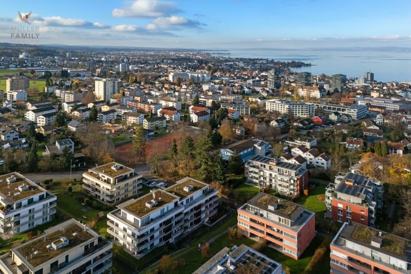 Élégance calme avec vue - Appartement en attique de 5 1/2 pièces avec vue sur le lac de Constance (5)