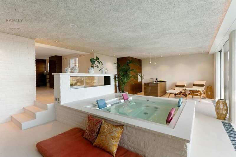 Luxurious Panorama Villa with Outdoor Pool, Wellness Oasis, and Dreamy View (9)