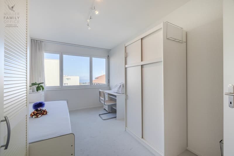 Beautiful and very well-maintained 4 1/2 room apartment in the "Alti Moschti" development (10)