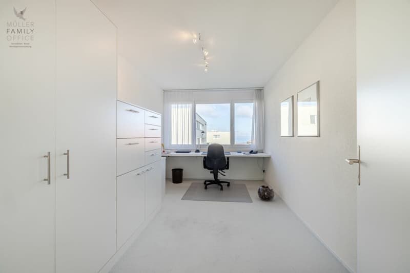 Beautiful and very well-maintained 4 1/2 room apartment in the "Alti Moschti" development (9)