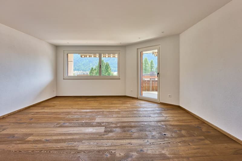 High-quality, newly renovated 3.5-room apartment in Alpenchic style with panoramic views (3)