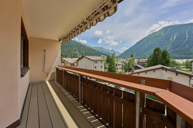 High-quality, newly renovated 3.5-room apartment in Alpenchic style with panoramic views (13)