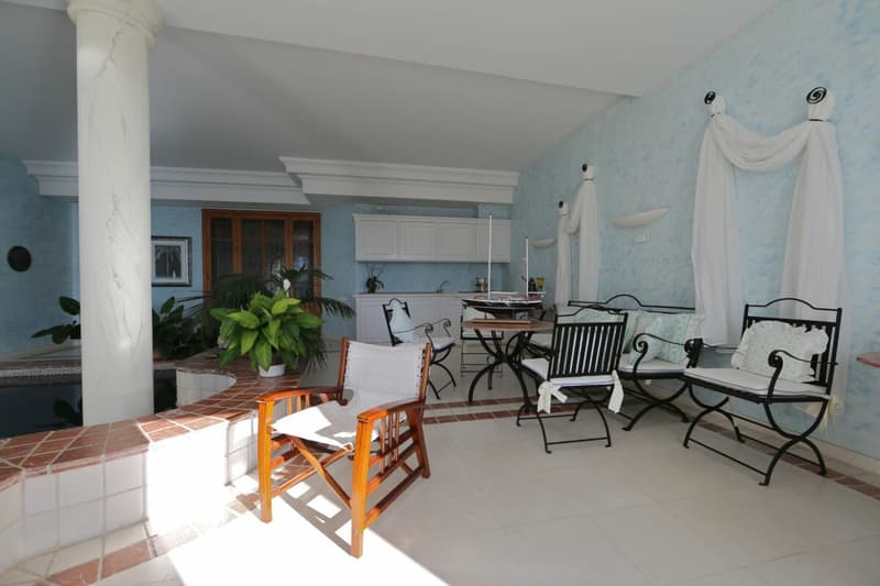 Villa Altea in Alicante (Spanien) - feinstes Wohnen auf 3 Etagen (9)