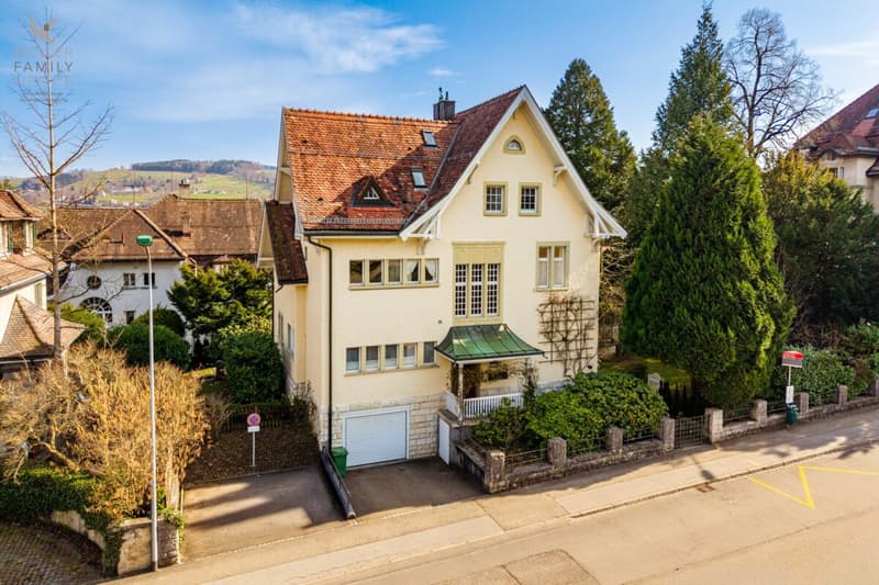 Villa Art Nouveau représentative (avec 4 appartements) dans un emplacement privilégié sur Rosenberg (3)