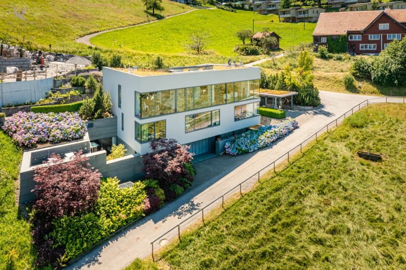 Traumhafte Luxus-Designervilla mit fantastischer Seesicht und Einliegerwohnung (3)