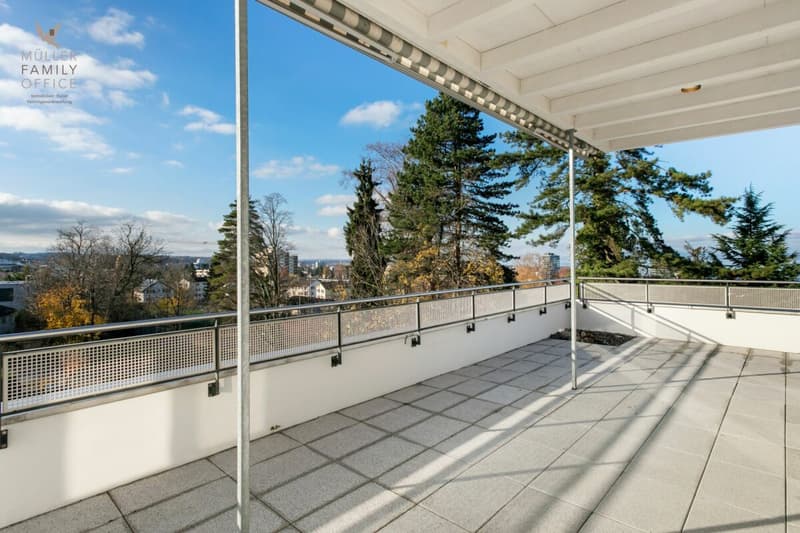 Élégance calme avec vue - Appartement en attique de 5 1/2 pièces avec vue sur le lac de Constance (5)