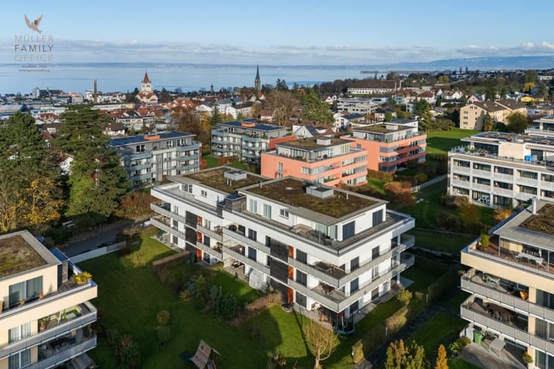 Élégance calme avec vue - Appartement en attique de 5 1/2 pièces avec vue sur le lac de Constance (3)