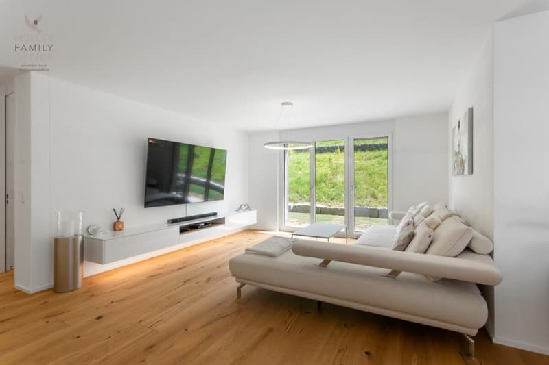 Vivere come in una casa unifamiliare - Appartamento di giardino esclusivo 4 1/2 locali con bella vista sul lago, molta privacy e costruzione di alta qualità (7)