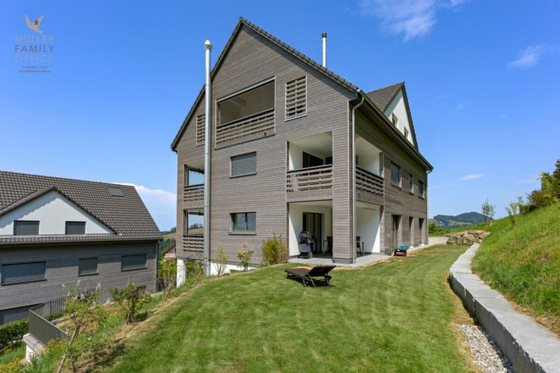 Vivere come in una casa unifamiliare - Appartamento di giardino esclusivo 4 1/2 locali con bella vista sul lago, molta privacy e costruzione di alta qualità (3)