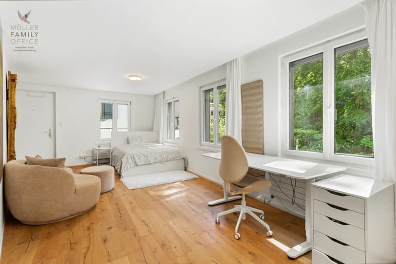 Urbanes Einfamilienhaus mit Atelier nahe Altstadt und Mülenenschlucht (13)