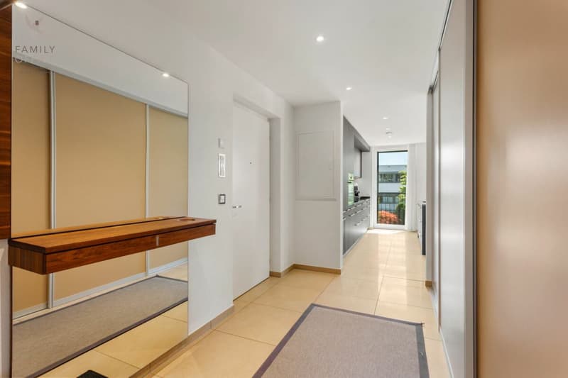 Exklusive 4 1/2 Zimmer-Wohnung im Herzen von Seuzach (11)
