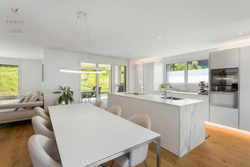 Wohnen wie im Einfamilienhaus - Exklusive 4 1/2 Zimmer-Gartenwohnung mit schöner Seesicht, viel Privatsphäre und hochwertigem Ausbau (11)
