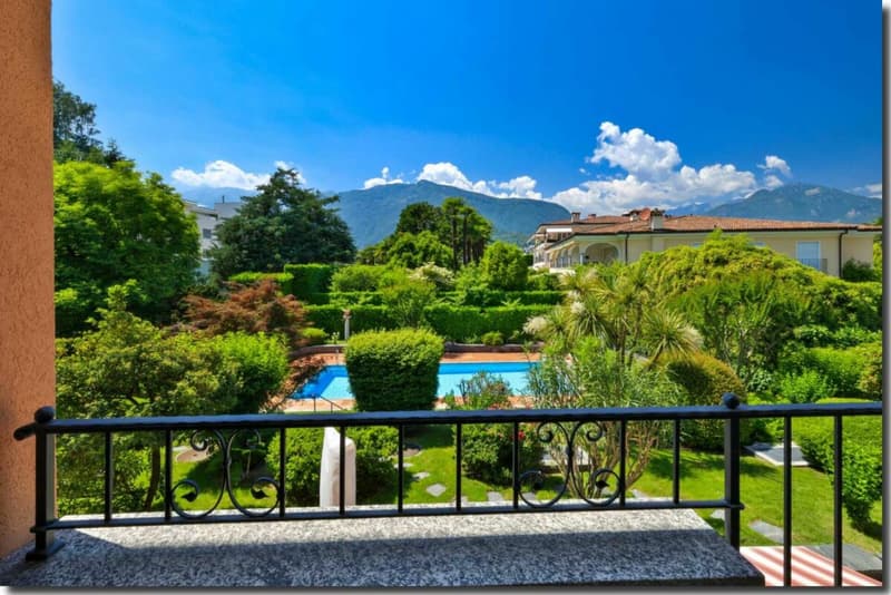 Moderne 2 1/2 Zimmer-Ferienwohnung mit grossem Pool an attraktiver Lage in Ascona (5)