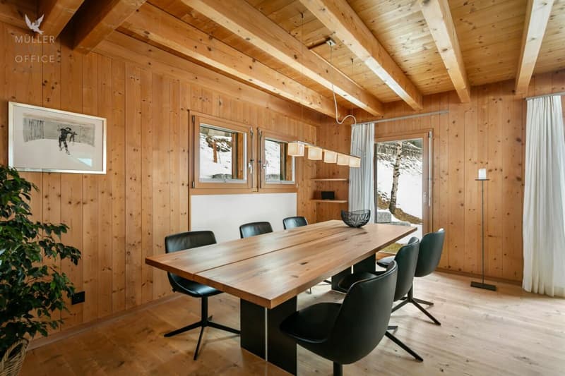 Stilvolles Holzhaus mit alpinem Charme und nachhaltigem Wohn- und Energiekonzept (8)