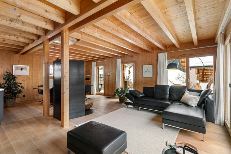 Stilvolles Holzhaus mit alpinem Charme und nachhaltigem Wohn- und Energiekonzept (6)