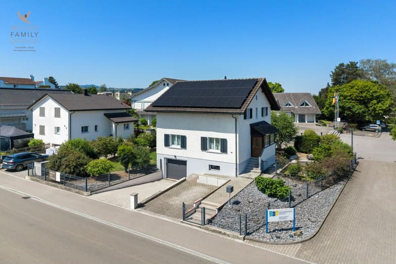 Charmantes 5 1/2 Zimmer Einfamilienhaus mit idyllischem Garten (3)