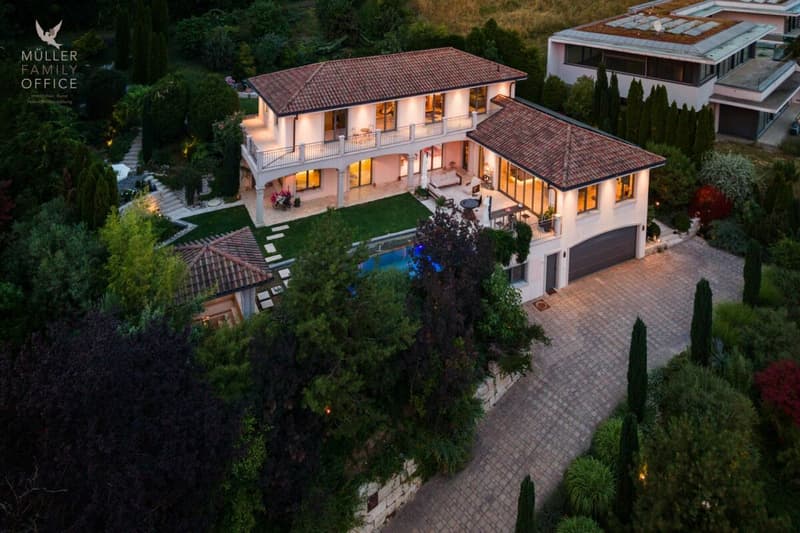 Mediterrane Luxusvilla mit Naturpool und traumhaftem Gartenparadies (6)