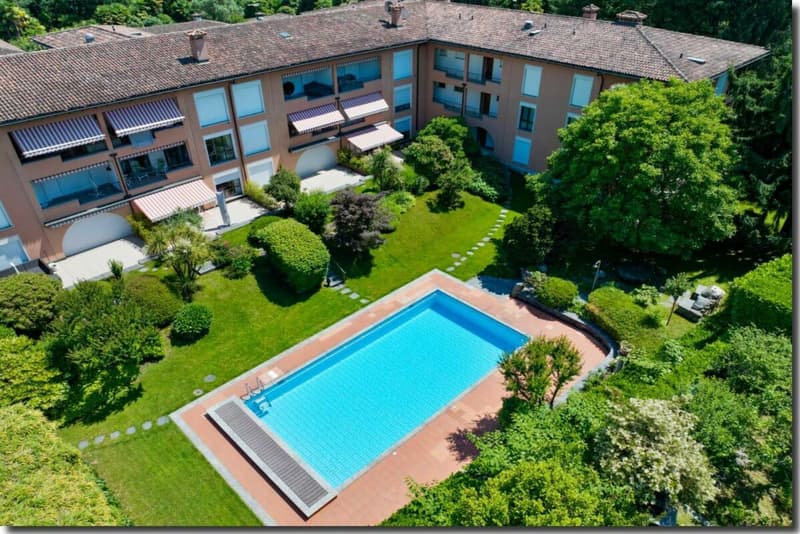Moderne 2 1/2 Zimmer-Ferienwohnung mit grossem Pool an attraktiver Lage in Ascona (4)