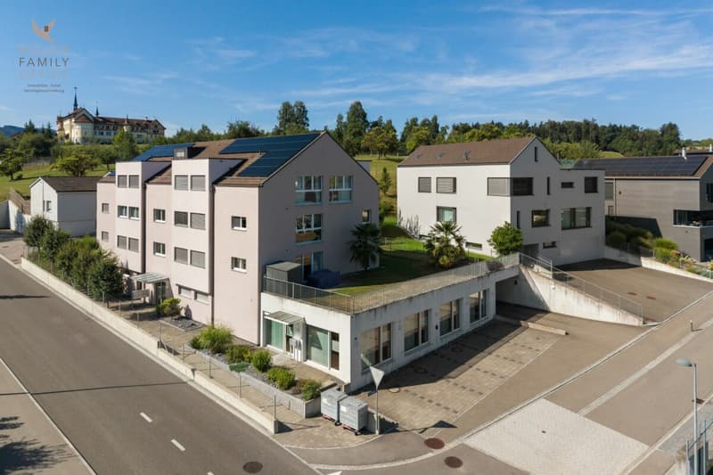 Exklusive Gewerbefläche an zentraler Lage in Tübach - ideal für Büro, Praxis oder Dienstleistungsbetriebe (1)