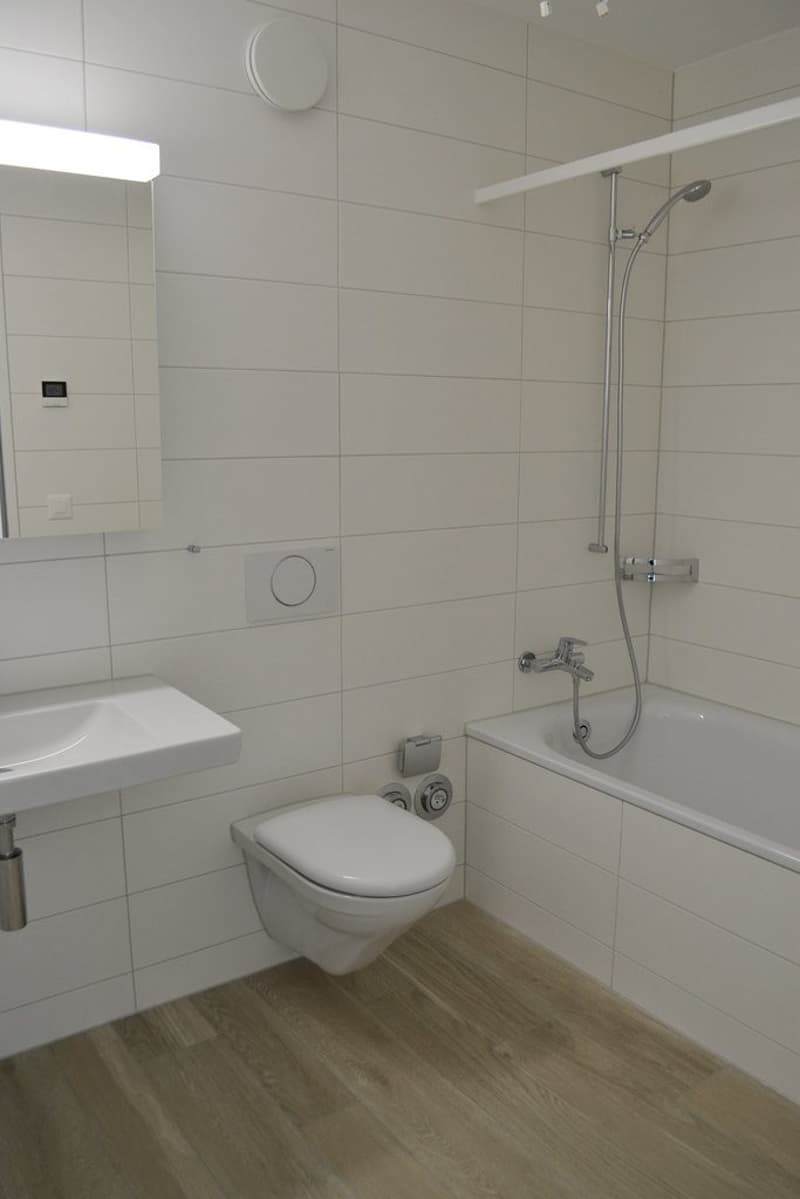 Badezimmer mit Badewanne