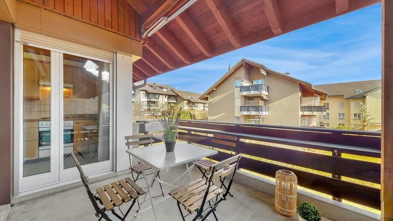 35-Zimmer-Wohnung-in-Langnau-iE-Balkon.jpg