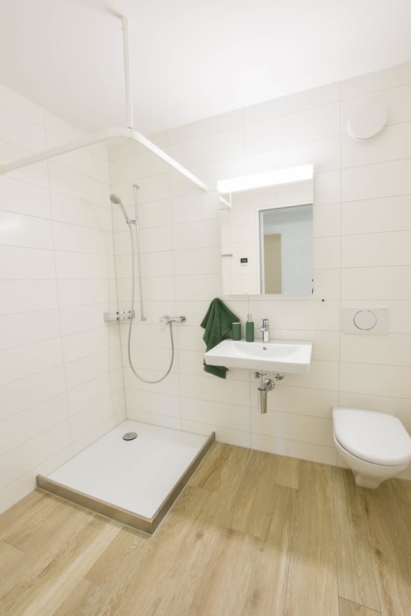 Dusche mit WC
