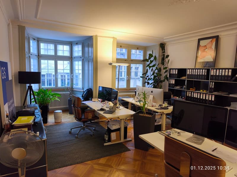 Spazi di ufficio rappresentativi di 5 locali nel centro storico di Schaffhausen (2)