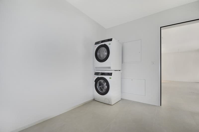 Appartement moderne de 3,5 pièces avec balcon et garage à Zürich-Seebach (12)