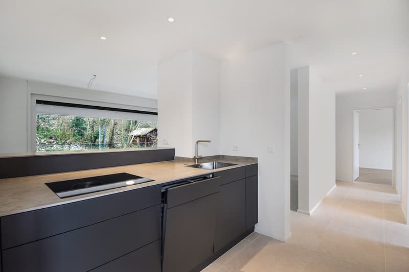 Appartement moderne de 3,5 pièces avec balcon et garage à Zürich-Seebach (6)