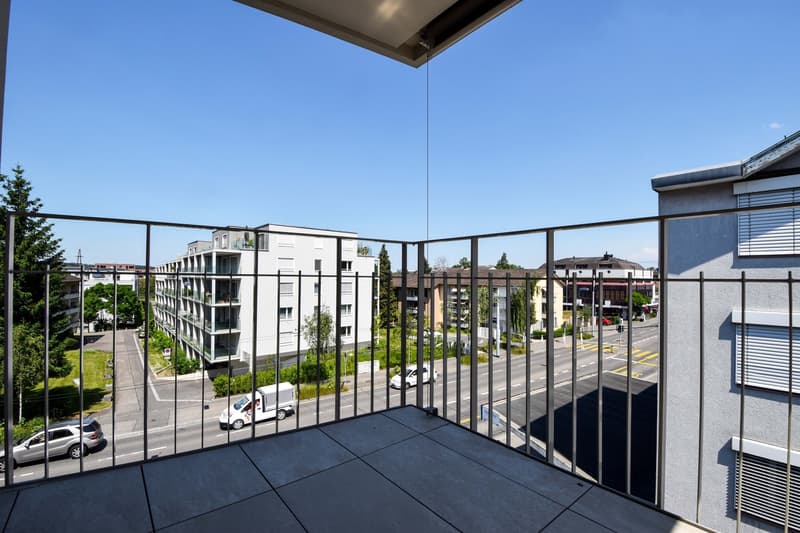 Appartement neuf et lumineux de 3,5 pièces avec parking souterrain et parking pour motos (12)