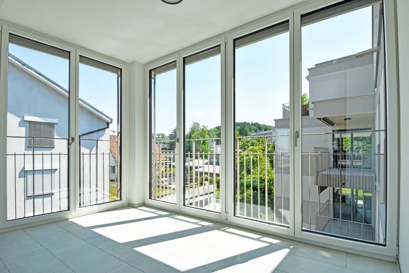 Appartement neuf et lumineux de 3,5 pièces avec parking souterrain et parking pour motos (5)